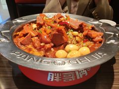 -胖哥俩肉蟹煲(湖滨银泰in77店)
