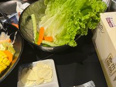 -山川小町·极番烧肉(新地假日广场店)