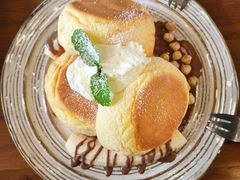 榛果巧克力奶油芝士舒芙蕾松饼-UPPER KITCHEN(延安路店)