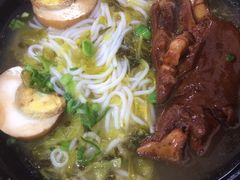 -花溪巷牛肉粉(泉城路店)