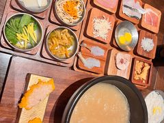 -银米·云南传统过桥米线(双廊黑金冠店)