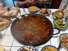 -旧街市鲜货老火锅(大光路店)