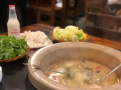 两人石锅鱼套餐-抚仙湖生态石锅鱼野生菌(告庄店)