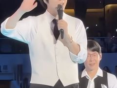 -上海体育场