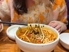 小锅米线-云海肴·汽锅鸡·云南菜(美罗城店)