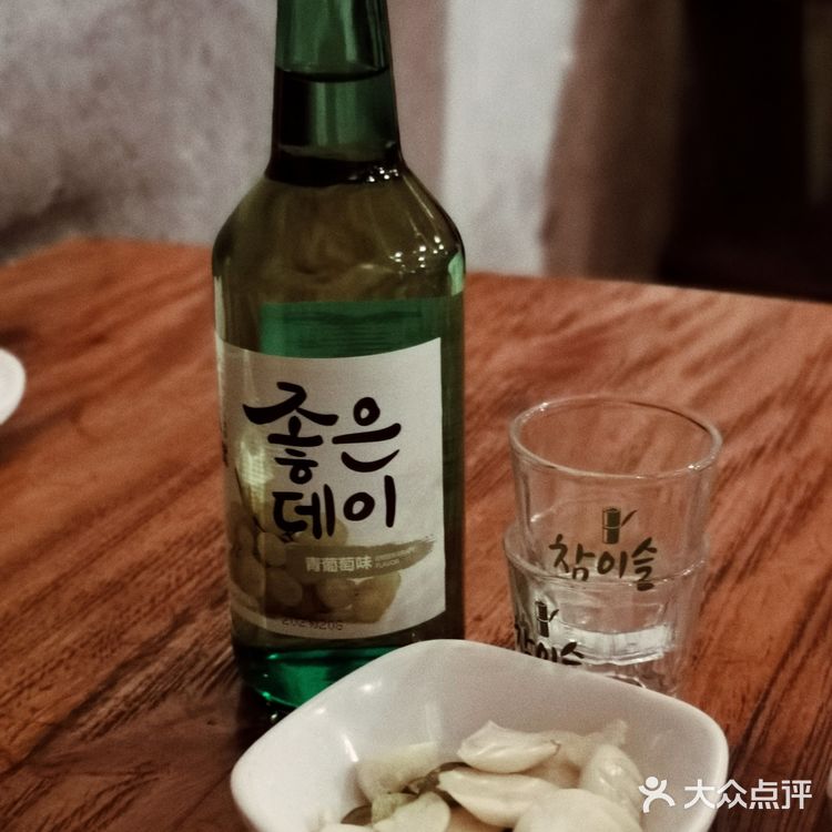 街边氛围感满点的烤肉店推荐