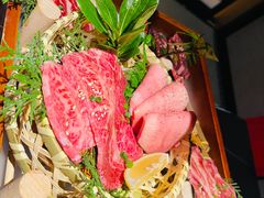 -山川小町·极番烧肉(新地假日广场店)
