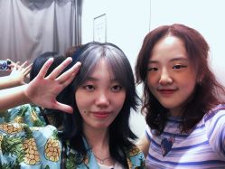 点击看大图 -V8潮牌·接发烫染连锁