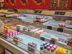 面包甜点陈列柜-申氏糕点(三好街店)