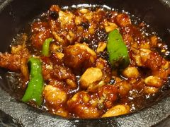 石锅杭椒牛蛙-桂满陇天书(南京德基旗舰店)