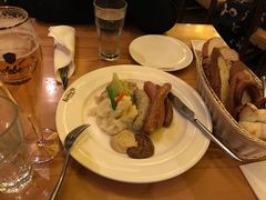 -LENBACH兰巴赫西餐啤酒坊(大连星海广场店)