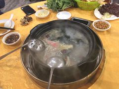 -濠轩阁特色生蚝火锅(水湾路店)