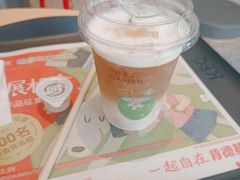 满杯生椰拿铁-肯德基(孝昌洪花大道店)