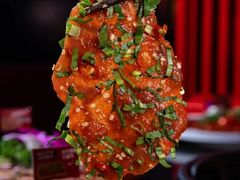 绝代双椒小嫩牛-热火朝天鲜切牛肉火锅(南强街巷店)