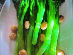 -八府香鸭·啫啫煲(华山路店)