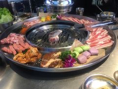 -哈哈碳都·牛肋条无限自助烤肉(台江万达店)