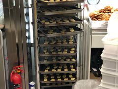 -哈氏上海哈尔滨食品厂(汇联商厦天钥桥路店)