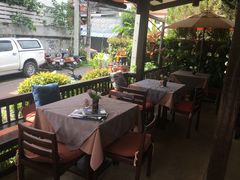 -Dash Teak House