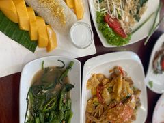 -Dang restaurant (patong phuket)