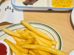 -菲滋意式餐厅(富阳东方茂店)