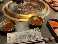 -铭牛烧肉·和牛海鲜自助(高新月牙湖店)
