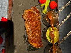 -弦月窗LUNETTE BY AMANDA(复兴路店)