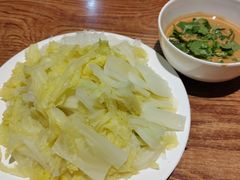 水爆粉丝白菜-清真吴记门钉肉饼·喜多利