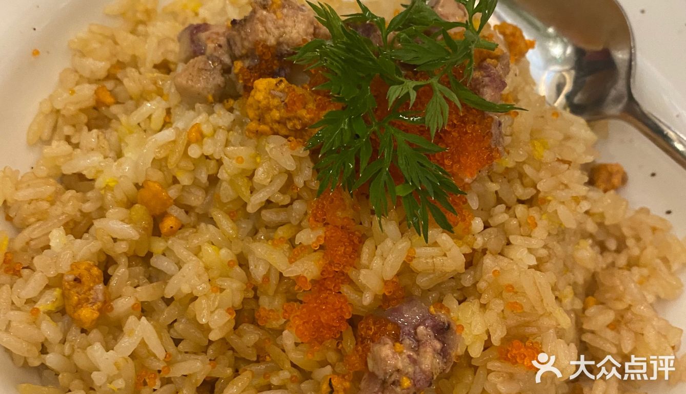 没有预约的我们问了这家排队最快的 味道算不错了