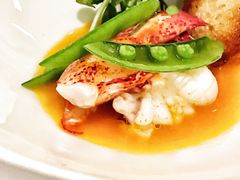 龙虾配豌豆苗和香茅龙虾汁-Jean Georges