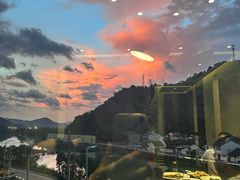 -亭下湖饭店(康岭店)