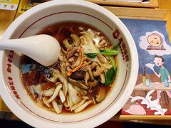 -呷佬·长沙手工米粉(金沙江路店)