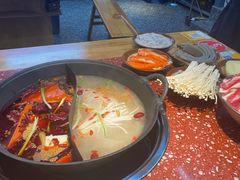 -赵美丽·重庆社区火锅·直营店(火车东站·中豪国际店)