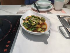 -黄记煌三汁焖锅(新佳丽江汉路店)