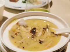 -成隆行·蟹王府(九江路店)