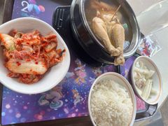 人参鸡汤饭-皇室宴会厅(香港迪士尼乐园)