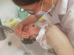 -萧乐母婴·住家月嫂·育婴师