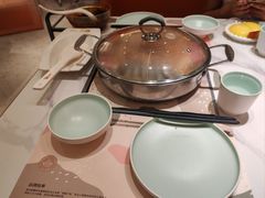 -黄记煌三汁焖锅(新佳丽江汉路店)