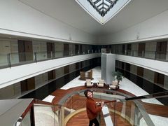-上海滴水湖皇冠假日酒店