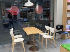 -新华传媒教材书店(中山南二路)