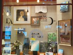 -西西弗书店&矢量咖啡(壹方购物中心店)
