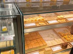 面包甜点陈列柜-泸溪河桃酥(欧尚店)