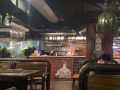 -麦凯伦烧烤·精酿超级工厂店(金桥总店)