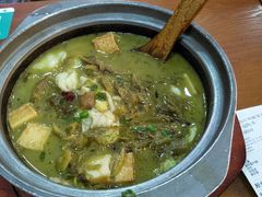 石锅酸菜鱼-周鱼小馆石锅酸菜鱼(活力汇店)