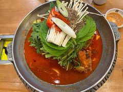 -喇喇排骨火锅·传统韩式脊骨汤(望京西园总店)