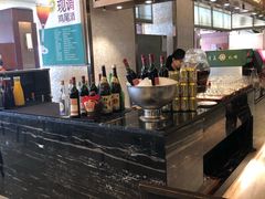 -东方红海鲜百汇(国际大厦店)