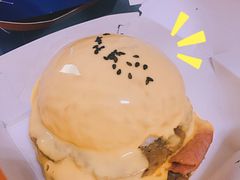 芝士熔岩牛肉汉堡-前进5路汉堡炸鸡(汉街skp店)