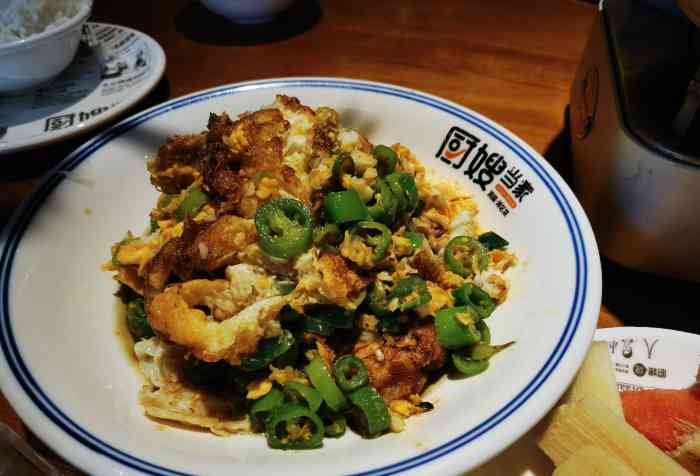 厨嫂当家(石岩石龙仔店)-"国庆加班,老大请我们吃饭,环境和装修都可.