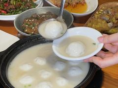 -莲餐厅·湖北菜·潜江小龙虾店(愚园路店)