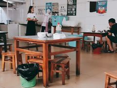 大堂-正宗杨记普洱酸醋米线(总店)