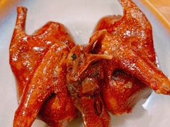 爆汁玻璃乳鸽-台山侨雅海鲜粥底火锅(台山侨雅花苑店)